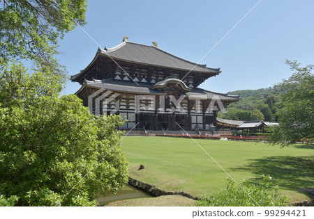 Todaiji Temple, Great Buddha Hall, Nara City, Nara Prefecture Todaiji Temple, Great Buddha Hall, Nara City, Nara Prefecture 99294421