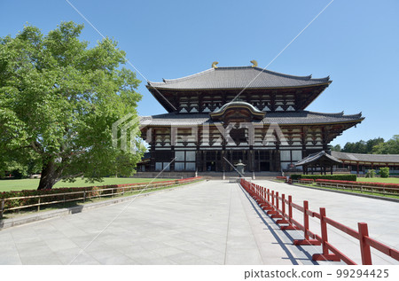 Todaiji Temple, Great Buddha Hall, Nara City, Nara Prefecture Todaiji Temple, Great Buddha Hall, Nara City, Nara Prefecture 99294425