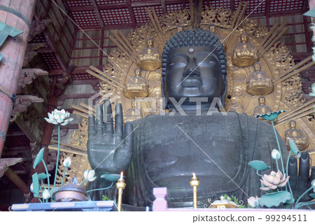 Vairocana Buddha in the Great Buddha Hall of Todaiji Temple, Nara City, Nara Prefecture Vairocana Buddha in the Great Buddha Hall of Todaiji Temple, Nara City, Nara Prefecture 99294511