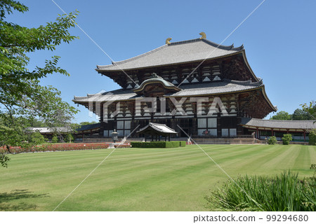 Todaiji Temple, Great Buddha Hall, Nara City, Nara Prefecture Todaiji Temple, Great Buddha Hall, Nara City, Nara Prefecture 99294680