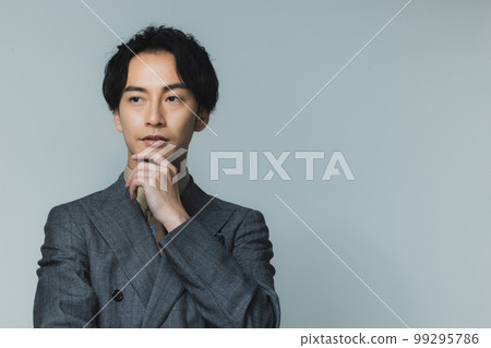 Men dress up 99295786