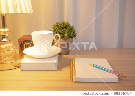 Stand and laptop, emotional photo Stand and laptop, emotional photo 99296764