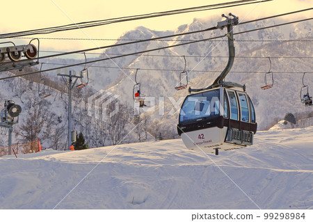 Hakuba Goryu ski resort and Omi ski slope Hakuba Goryu ski resort and Omi ski slope 99298984