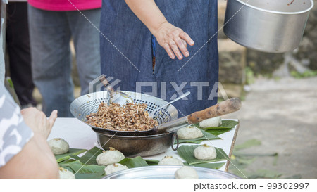草仔粿 ，包草仔粿 ，竹皮子， 台灣，竹皮、台湾、草餅、Bamboo skin, Taiwan, 99302997