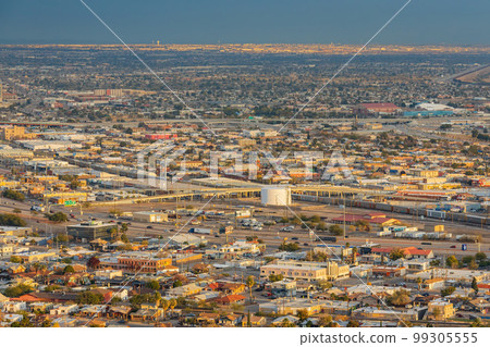 High angle view of the beautiful El Paso city and Ciudad Juarez of Mexico from the overlook 99305555