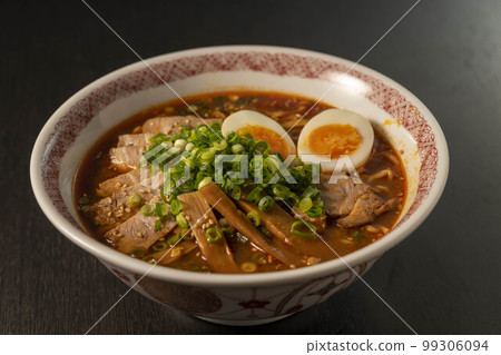 Hot and delicious miso ramen 99306094