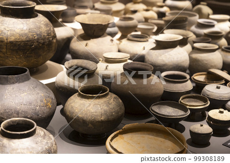 舊罐遺物 舊罐遺物 99308189