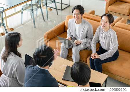 Business Negotiation Bird's-eye view 99309601