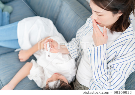 Thermometer fever parent and child 99309933