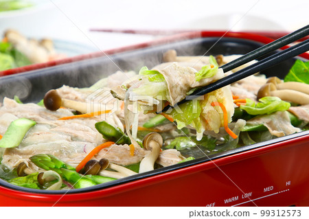 Steamed shabu dish image 99312573