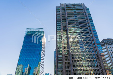Tokyo cityscape, skyscrapers in front of Tokyo Station 99313533
