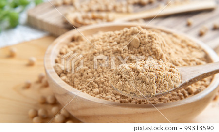 Kinako and soybeans Kinako and soybeans 99313590