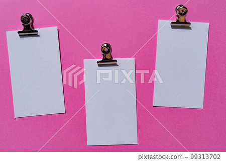 note with clip note with clip 99313702