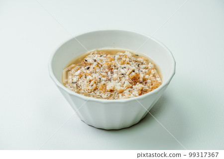 白碗韓國菜炒飯 99317367