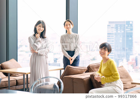 Business office casual women 99317866