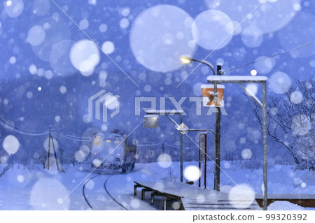 Nukanan Station on the Soya Main Line in the early morning when it snows (taken from the back of the running train) Nukanan Station on the Soya Main Line in the early morning when it snows (taken from the back of the running train) 99320392