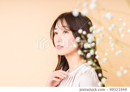 年輕女性的美麗 年輕女性的美麗 99321949