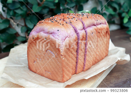loaf of bread ,sweet potato bread with sesame 99323806