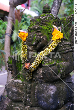 印度神甘尼薩石像(印度尼西亞巴厘島) 印度神甘尼薩石像(印度尼西亞巴厘島) 99325481
