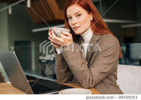 female, person, people 99330351