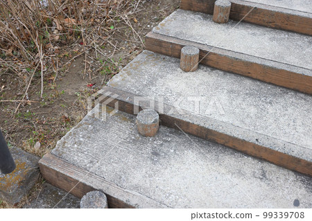 Miscellaneous feeling of the sidewalk of the stone steps 99339708