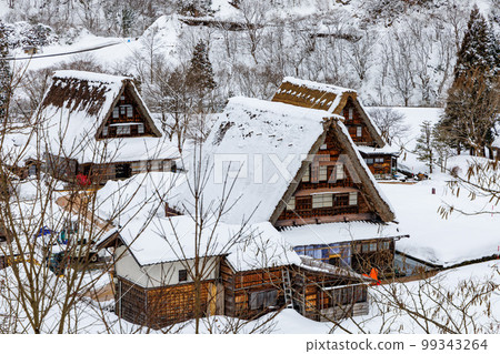 五箇山菅沼合掌造村雪景 五箇山菅沼合掌造村雪景 99343264