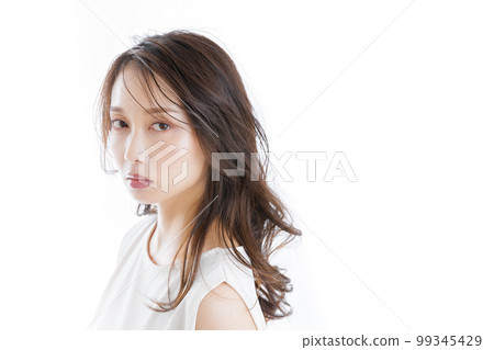 Beautiful woman 99345429
