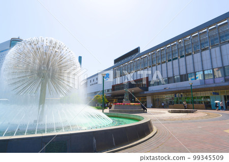 [Okayama Prefecture] April: Clear blue skies and early summer in front of Okayama Station 99345509