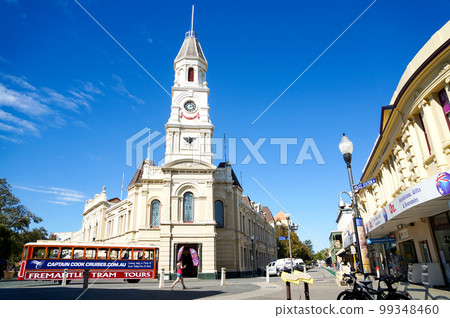 Scenery of downtown Fremantle 99348460