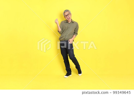 Senior Asian Man Senior Asian Man 99349645