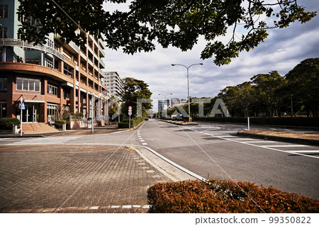 千葉港塔前的街道 千葉港塔前的街道 99350822