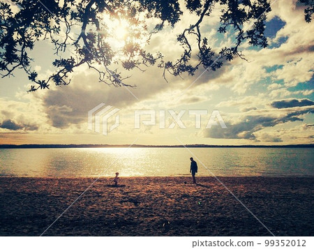 與家人共度的時光 99352012