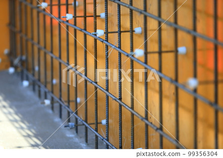 Image of wall single bar arrangement and formwork erection 99356304