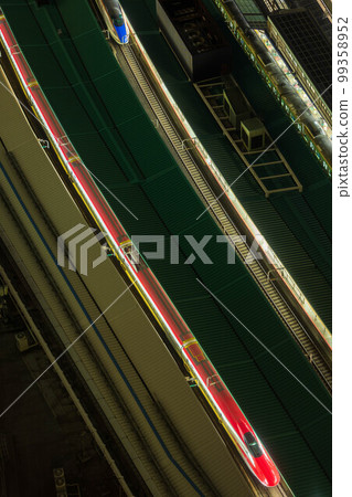 Tokyo Night View Tokyo Station Train View Akita Shinkansen Tokyo Night View Tokyo Station Train View Akita Shinkansen 99358952
