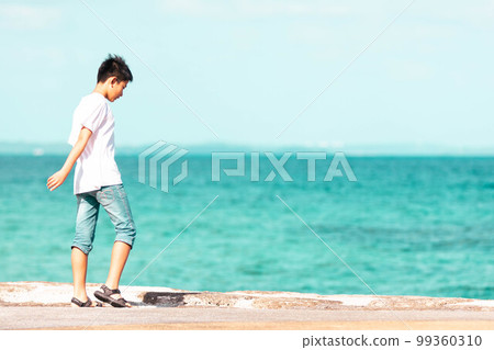 沖繩海與少年 沖繩海與少年 99360310