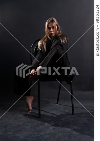 person beautiful woman caucasian female beauty fashion lifestyle model girl style sexy portrait 99361224