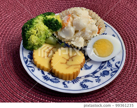 午餐 午餐 99361235
