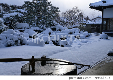 Winter morning Kyoto Iwakura Myomanji snow garden and squat Winter morning Kyoto Iwakura Myomanji snow garden and squat 99361693