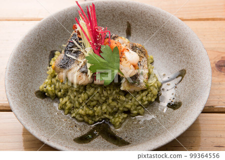 菜單照片、午餐、晚餐、甜點 99364556