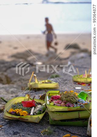 Bali Kuta Beach Offerings Canang Balinese Hinduism Bali Kuta Beach Offerings Canang Balinese Hinduism 99364877