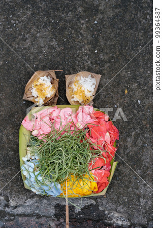 Small offerings often seen in Bali Canang Balinese Hinduism Small offerings often seen in Bali Canang Balinese Hinduism 99364887