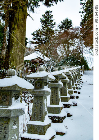 被白雪覆蓋的雲邊寺:展現在眼前的動人景象 被白雪覆蓋的雲邊寺:展現在眼前的動人景象 99364988