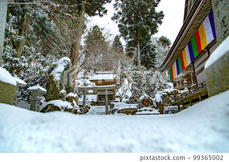 Unpenji covered with snow: A moving spectacle spreads out before you Unpenji covered with snow: A moving spectacle spreads out before you 99365002