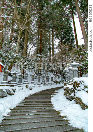 Unpenji covered with snow: A moving spectacle spreads out before you 99365021