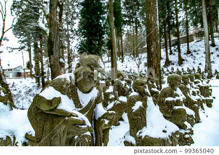 Unpenji covered with snow: A moving spectacle spreads out before you Unpenji covered with snow: A moving spectacle spreads out before you 99365040