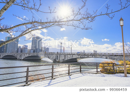 Shinano River and Bandai Bridge in sunny winter Shinano River and Bandai Bridge in sunny winter 99366459