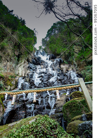 Fudo Falls with a drop of 15 meters with Fudo Myoo 99367095
