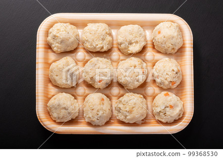 Chicken burdock dumpling, chicken burdock fishball 99368530