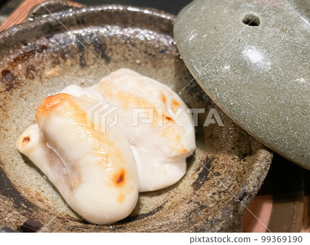 Grilled blowfish milt with salt 99369190