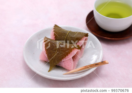 Cherry blossom 99370676
